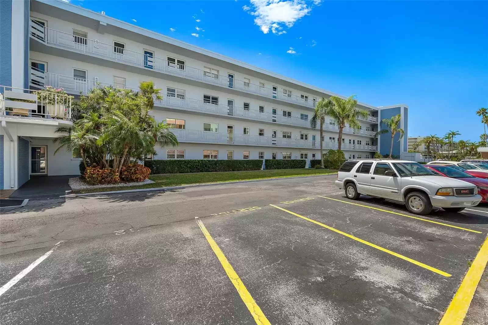 5555 GULF BOULEVARD, ST PETE BEACH, Florida 33706, 2 Bedrooms Bedrooms, ,2 BathroomsBathrooms,Residential Lease,For Rent,GULF,MFRA4604497