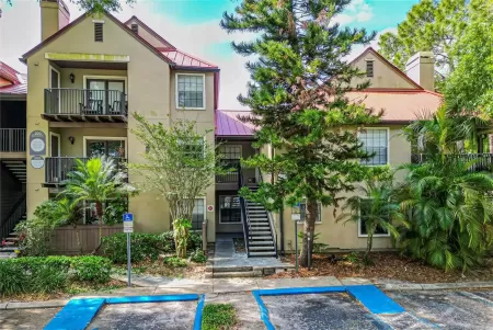 200 AFTON SQUARE, ALTAMONTE SPRINGS, Florida 32714, 2 Bedrooms Bedrooms, ,2 BathroomsBathrooms,Residential,For Sale,AFTON,MFRO6195000