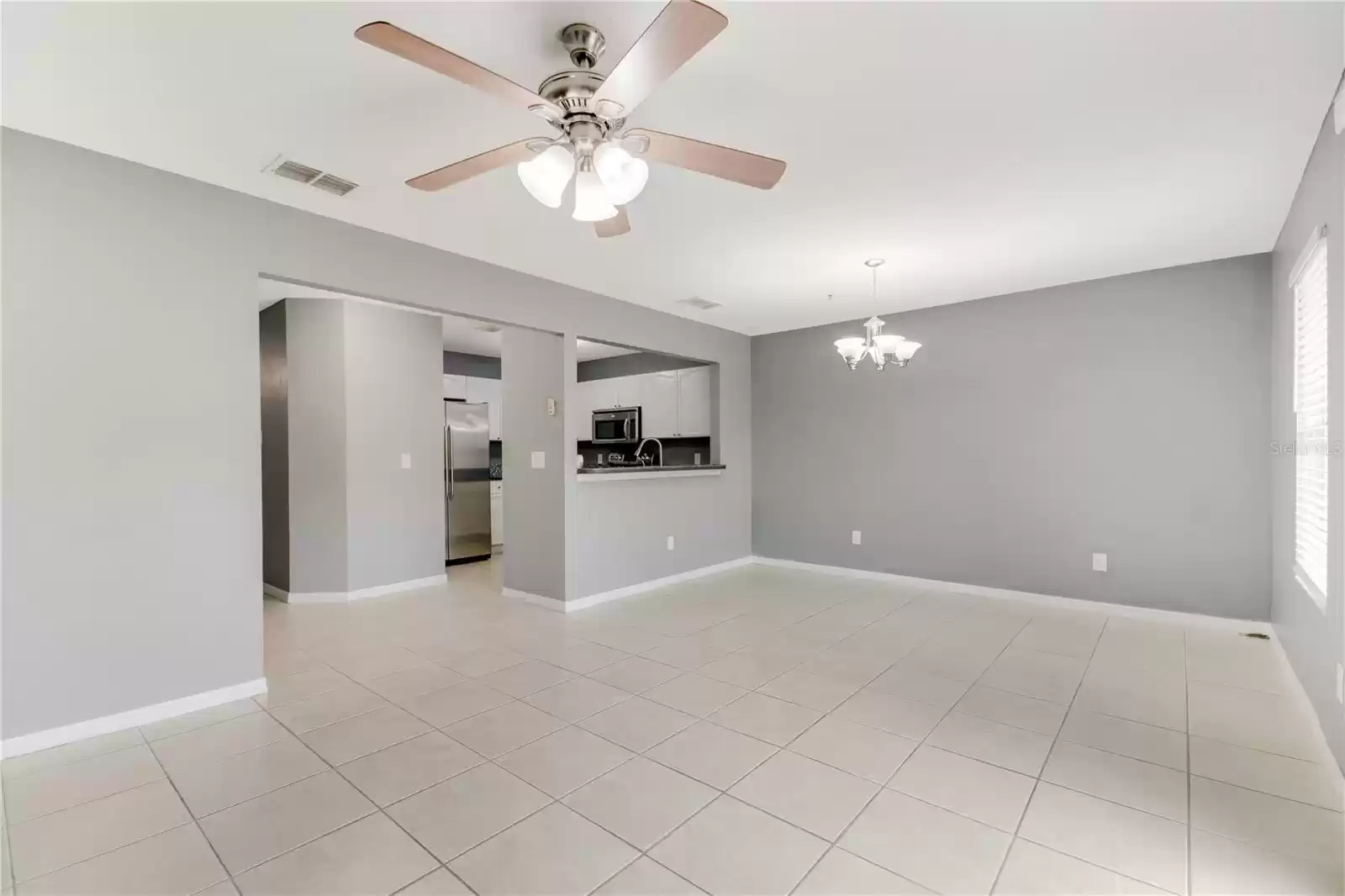 1007 BUTTERFLY BOULEVARD, WINTER GARDEN, Florida 34787, 3 Bedrooms Bedrooms, ,2 BathroomsBathrooms,Residential,For Sale,BUTTERFLY,MFRO6197652